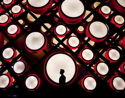 «Біз неге бақытсыз ұлтпыз?»: ақын Танакөз тағы да даулы жазба жариялады